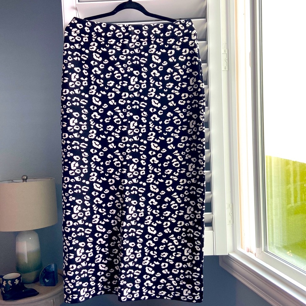 Animal Print luxurious thick soft long skirt. Size 1X